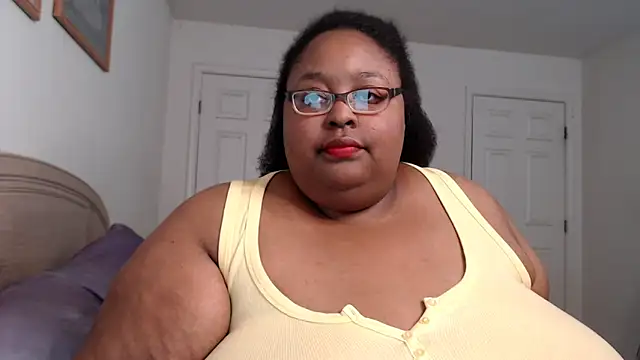 Snapshot of Loves_Aura chatting on 12/27/24, 01:22 Loves Aura online show from 12/27/24, 01:22