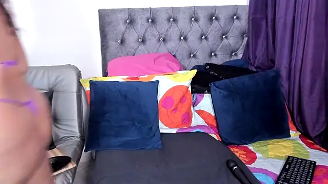 Snapshot of candy_sex_hot_ chatting on 03/04/25, 08:02 candy sex hot online show from 03/04/25, 08:02