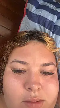 Snapshot of valentinny chatting on 02/14/26, 04:15 valentinny online show from 02/14/26, 04:15