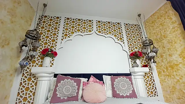 Snapshot of AleshaArabian chatting on 11/28/25, 05:10 AleshaArabian online show from 11/28/25, 05:10