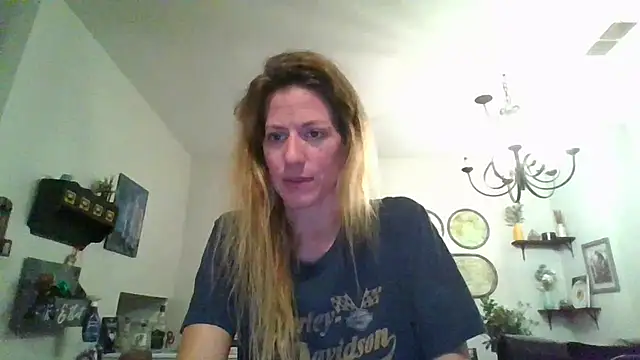 Rhodesxox online show from 10/19/25, 02:12