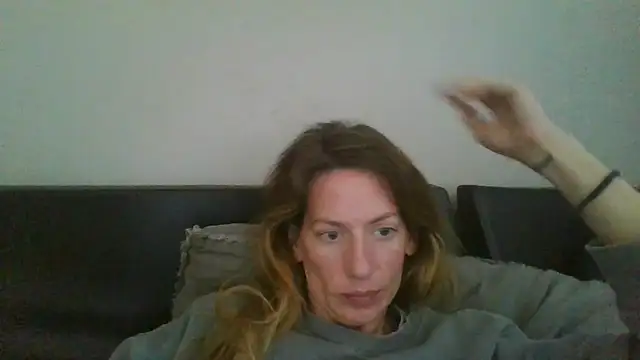 Rhodesxox online show from 11/05/25, 05:57