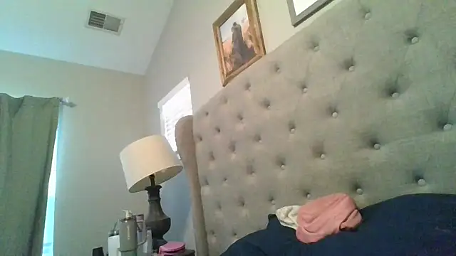 Snapshot of Rhodesxox chatting on 06/16/26, 11:29 Rhodesxox online show from 06/16/26, 11:29