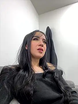 EmmyEvans1 online show from 01/15/26, 07:50