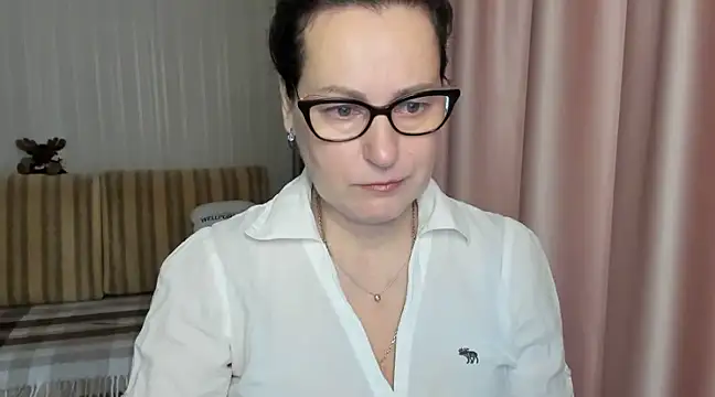 lauraoven online show from 03/07/25, 07:19