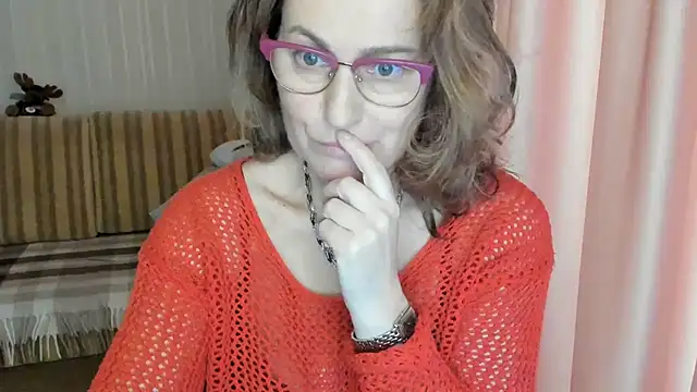 lauraoven online show from 03/16/25, 11:38