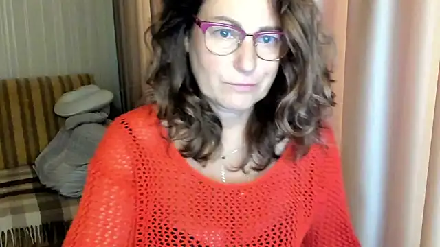 lauraoven online show from 10/09/25, 07:06