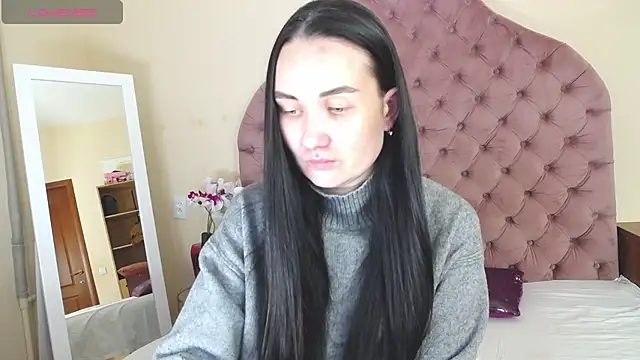 Snapshot of Jasmine_flower chatting on 12/12/24, 03:27 Jasmine flower online show from 12/12/24, 03:27