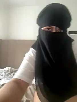 Snapshot of Marocainegroscul chatting on 09/20/25, 03:13 Marocainegroscul online show from 09/20/25, 03:13