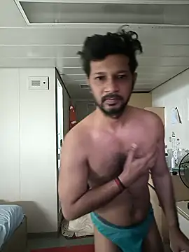 Snapshot of harddick0404 chatting on 10/28/25, 09:13 harddick0404 online show from 10/28/25, 09:13