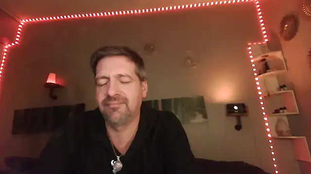 Snapshot of matrikes1 chatting on 12/13/24, 06:49 matrikes1 online show from 12/13/24, 06:49