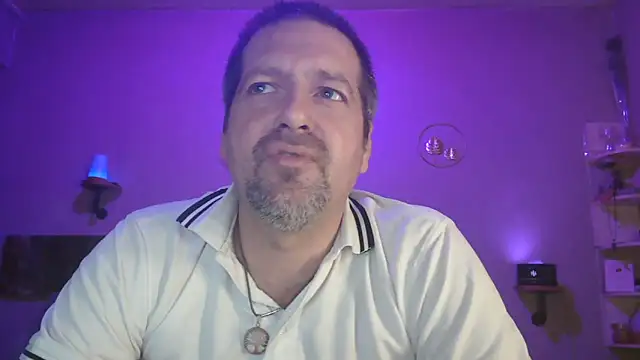 Snapshot of matrikes1 chatting on 03/13/25, 07:17 matrikes1 online show from 03/13/25, 07:17