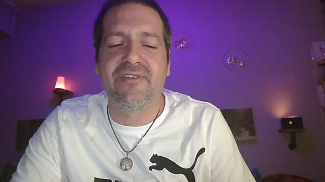 Snapshot of matrikes1 chatting on 03/18/25, 10:15 matrikes1 online show from 03/18/25, 10:15