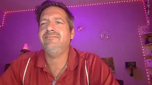 Snapshot of matrikes1 chatting on 09/25/25, 08:01 matrikes1 online show from 09/25/25, 08:01