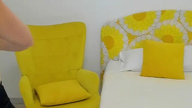 milf penelope online show from 11/30/25, 09:52