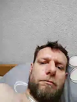 Snapshot of Kw8585kw chatting on 12/13/24, 01:44 Kw8585kw online show from 12/13/24, 01:44