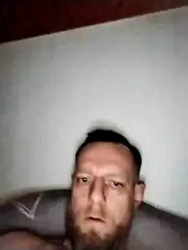 Snapshot of Kw8585kw chatting on 01/24/25, 04:05 Kw8585kw online show from 01/24/25, 04:05