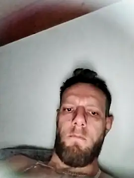 Snapshot of Kw8585kw chatting on 02/02/25, 11:11 Kw8585kw online show from 02/02/25, 11:11