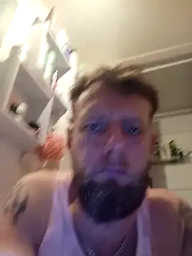 Snapshot of Kw8585kw chatting on 11/29/25, 12:02 Kw8585kw online show from 11/29/25, 12:02