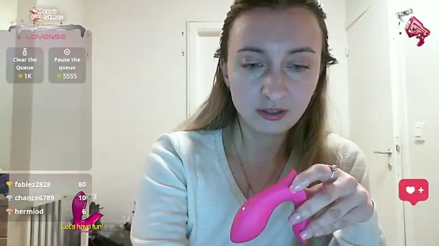 Snapshot of SusanCurt chatting on 03/11/25, 04:07 SusanCurt online show from 03/11/25, 04:07