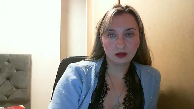 SusanCurt online show from 11/10/25, 08:19