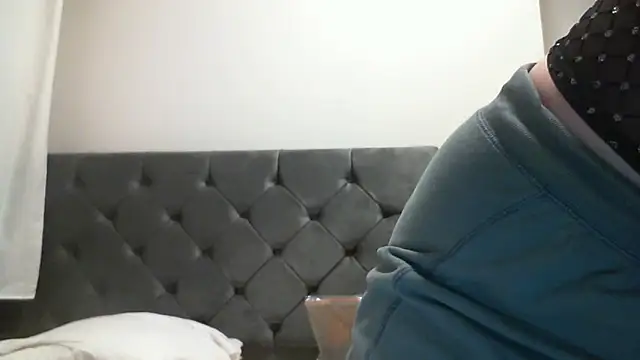 SusanCurt online show from 11/19/25, 07:03