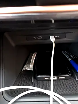 Snapshot of Mindnorthcam2 chatting on 11/28/25, 09:01 Mindnorthcam2 online show from 11/28/25, 09:01