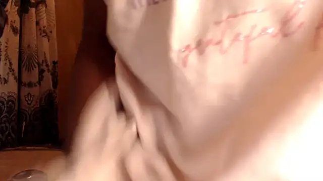 Snapshot of NaughtyGranny chatting on 10/18/25, 10:32 NaughtyGranny online show from 10/18/25, 10:32