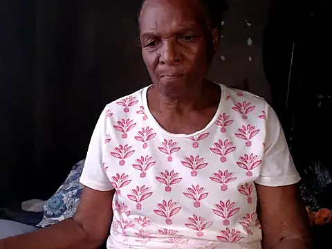 Snapshot of NaughtyGranny chatting on 11/12/25, 01:11 NaughtyGranny online show from 11/12/25, 01:11