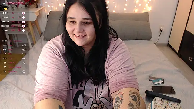 Snapshot of naughtykiss chatting on 12/03/24, 06:26 naughtykiss online show from 12/03/24, 06:26