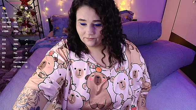 Snapshot of naughtykiss chatting on 12/17/25, 12:44 naughtykiss online show from 12/17/25, 12:44