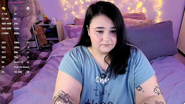 Snapshot of naughtykiss chatting on 02/15/26, 10:47 naughtykiss online show from 02/15/26, 10:47