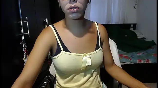 Snapshot of sensual_nataliee chatting on 12/30/24, 06:49 sensual nataliee online show from 12/30/24, 06:49