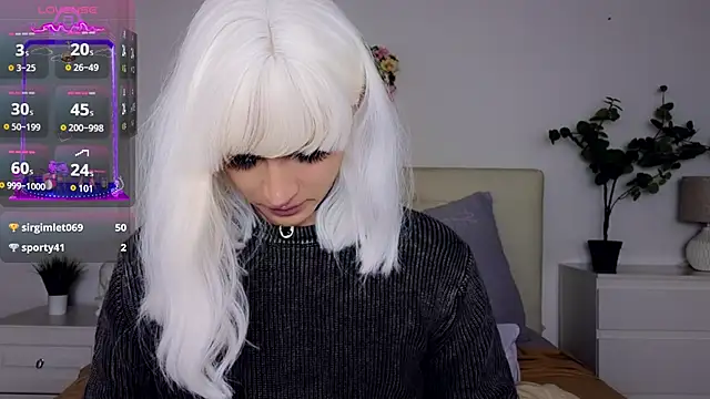 Snapshot of HelenSpellman chatting on 12/11/24, 08:36 HelenSpellman online show from 12/11/24, 08:36