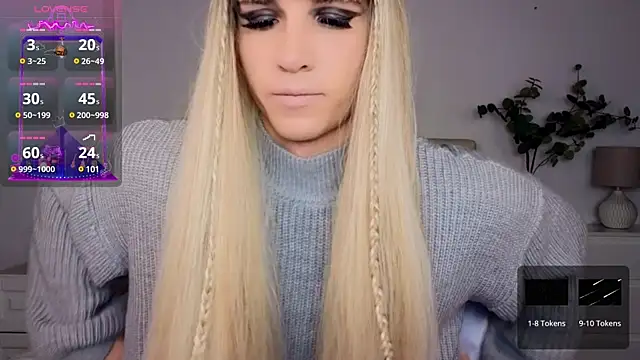 Snapshot of HelenSpellman chatting on 12/19/24, 05:18 HelenSpellman online show from 12/19/24, 05:18