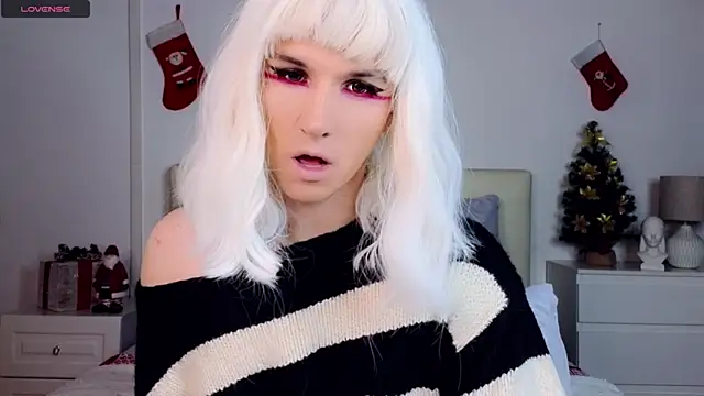 Snapshot of HelenSpellman chatting on 01/09/25, 05:34 HelenSpellman online show from 01/09/25, 05:34