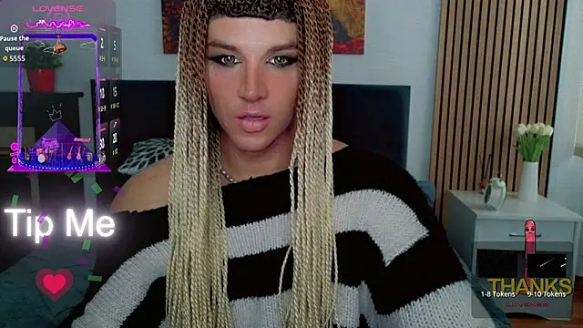 Snapshot of HelenSpellman chatting on 06/20/26, 04:59 HelenSpellman online show from 06/20/26, 04:59