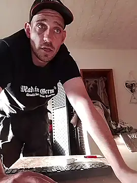 Codymc89 online show from 04/20/26, 05:26