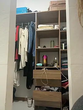 Snapshot of moniquerainx chatting on 11/13/25, 02:54 moniquerainx online show from 11/13/25, 02:54