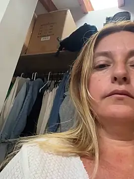 moniquerainx online show from 03/21/26, 12:32