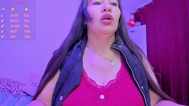 esmeralda milf online show from 09/22/25, 11:01