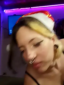 Snapshot of Rabit_Snake chatting on 12/15/24, 11:20 Rabit Snake online show from 12/15/24, 11:20