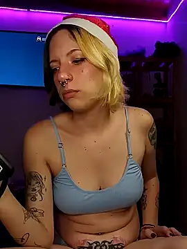 Snapshot of Rabit_Snake chatting on 12/24/24, 05:38 Rabit Snake online show from 12/24/24, 05:38