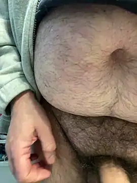 Snapshot of ANONIMO7735 chatting on 03/06/25, 10:26 ANONIMO7735 online show from 03/06/25, 10:26