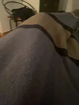 Snapshot of ANONIMO7735 chatting on 03/07/25, 10:32 ANONIMO7735 online show from 03/07/25, 10:32