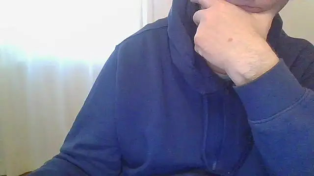 Snapshot of ANONIMO7735 chatting on 03/08/25, 11:05 ANONIMO7735 online show from 03/08/25, 11:05