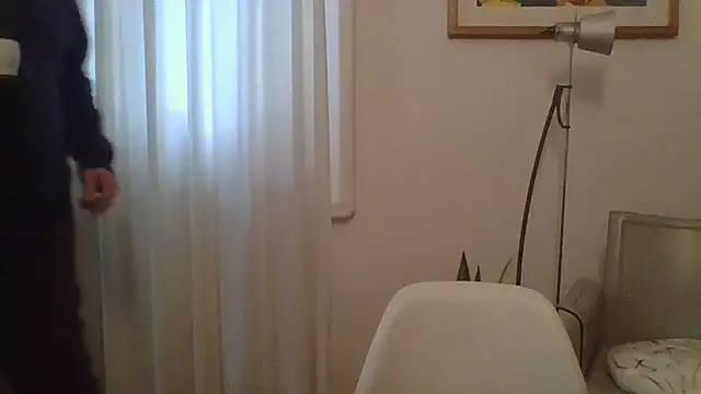 Snapshot of ANONIMO7735 chatting on 03/14/25, 06:10 ANONIMO7735 online show from 03/14/25, 06:10