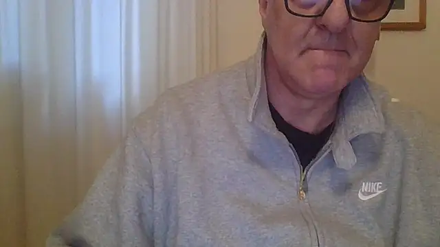 Snapshot of ANONIMO7735 chatting on 03/17/25, 04:33 ANONIMO7735 online show from 03/17/25, 04:33