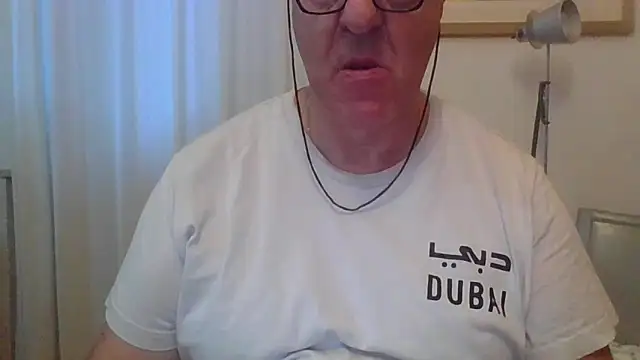 Snapshot of ANONIMO7735 chatting on 09/11/25, 04:45 ANONIMO7735 online show from 09/11/25, 04:45