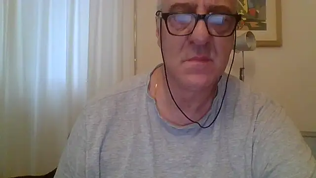 Snapshot of ANONIMO7735 chatting on 09/17/25, 05:09 ANONIMO7735 online show from 09/17/25, 05:09